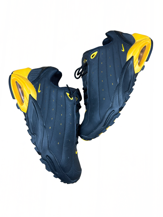(42,5/9) Nike Nocta Hot Step Air Terra “Black University Gold