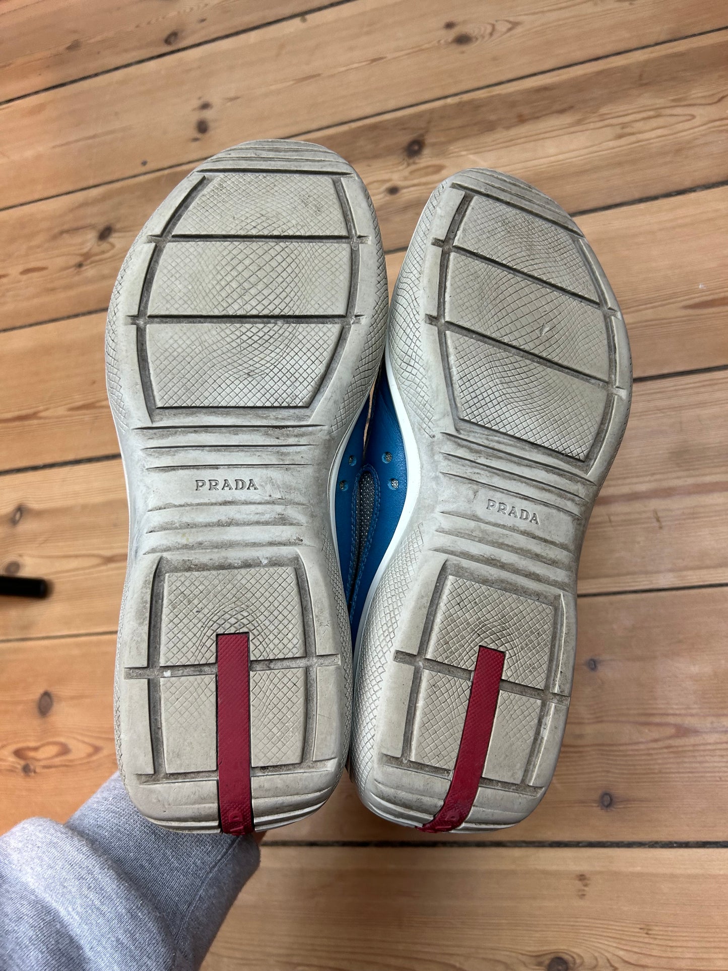 (42,5 / 7) Vintage Prada America’s Cup)