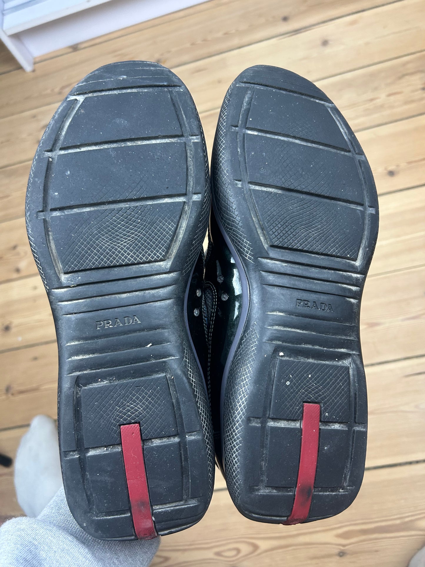 (43,5 / 7,5) Vintage Prada America’s Cup