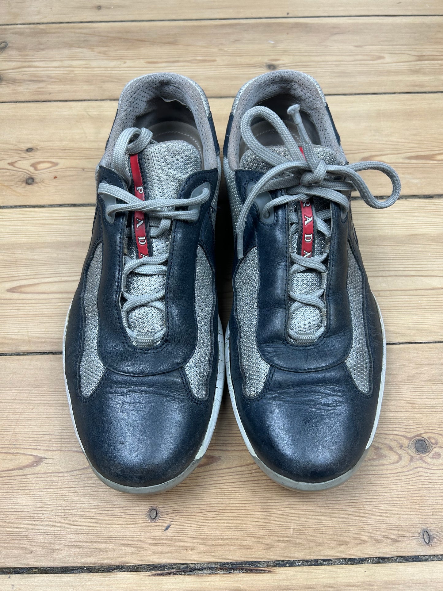 (44 / 8) Vintage Prada America’s Cup Navy