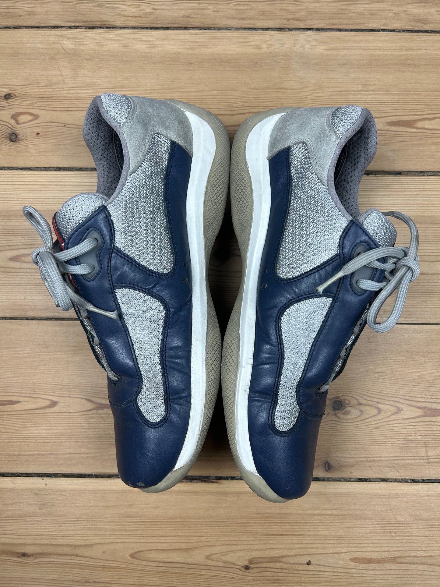 (44 / 8) Vintage Prada America’s Cup