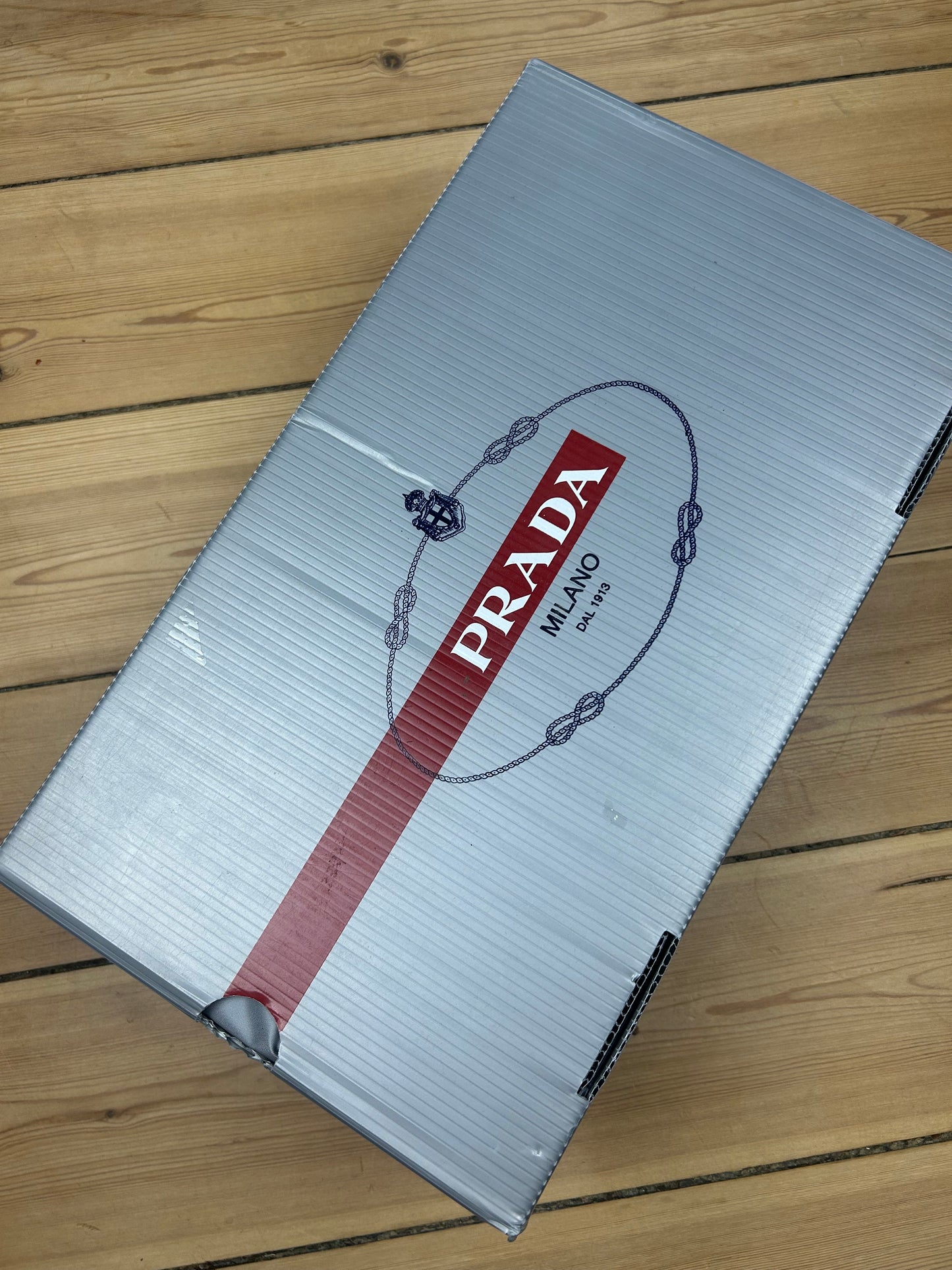 (43,5 / 7,5) Vintage Prada America’s Cup