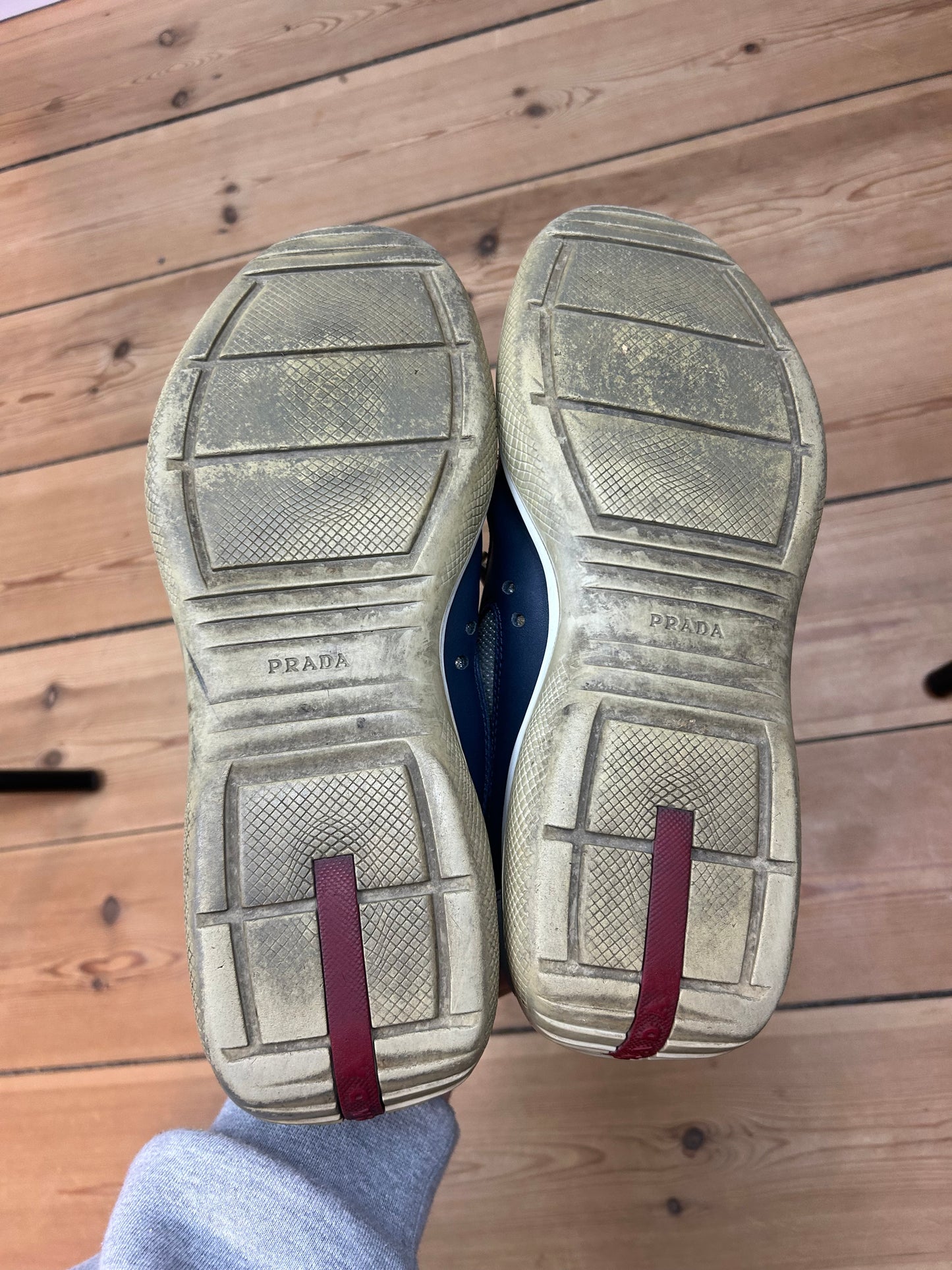 (43 / 7,5 Vintage Prada America’s Cup)