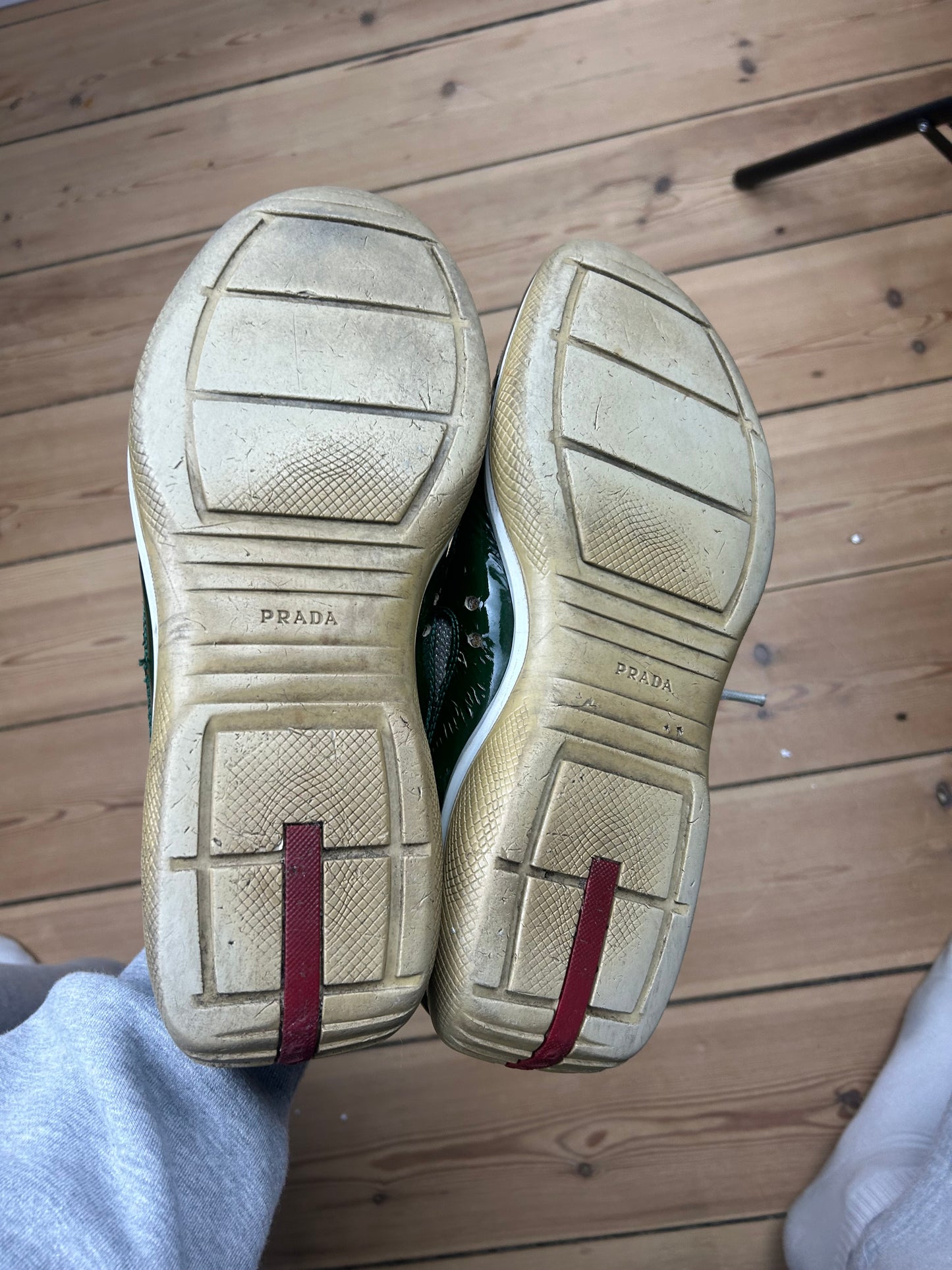 (45,5 / 9,5) Vintage Prada America’s Cup Green Mango